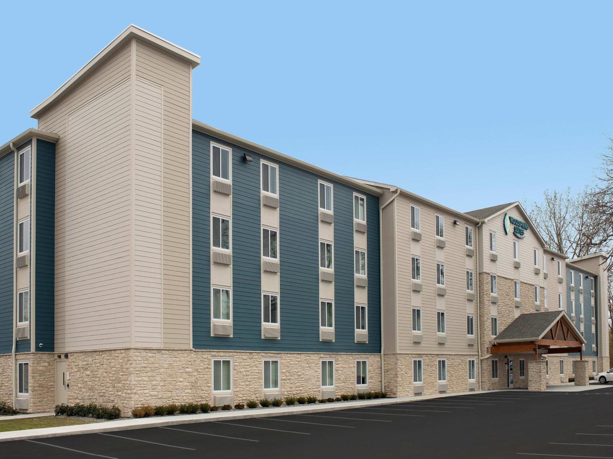Woodspring Airport Hotel