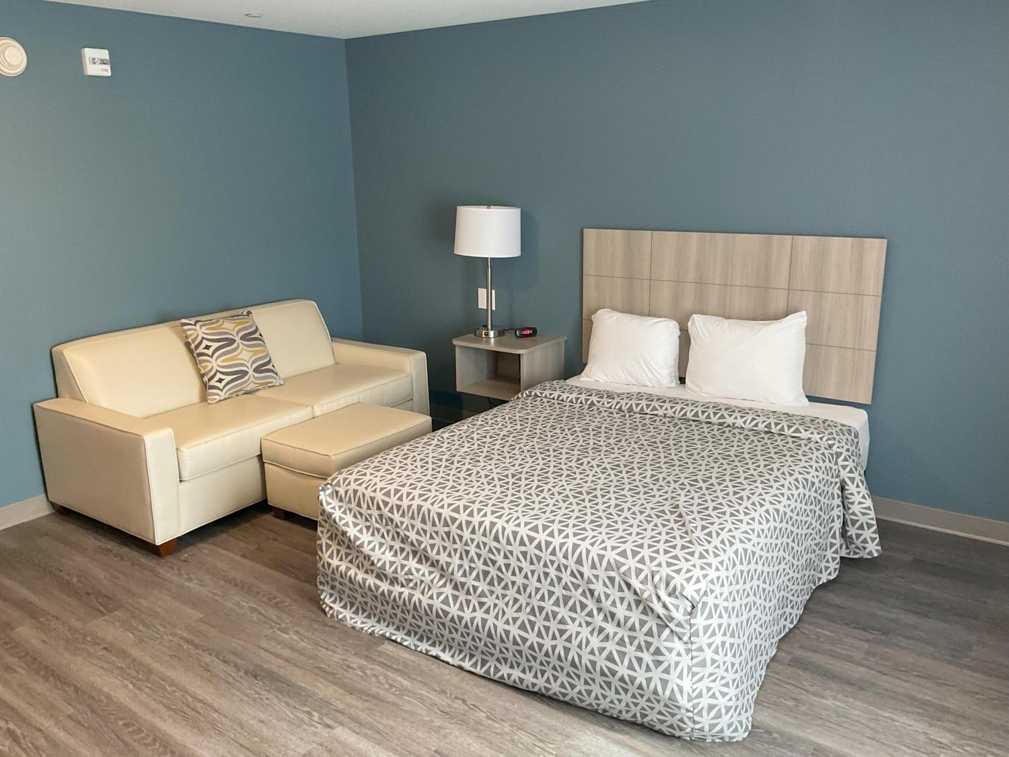 Woodspring Airport Hotel
